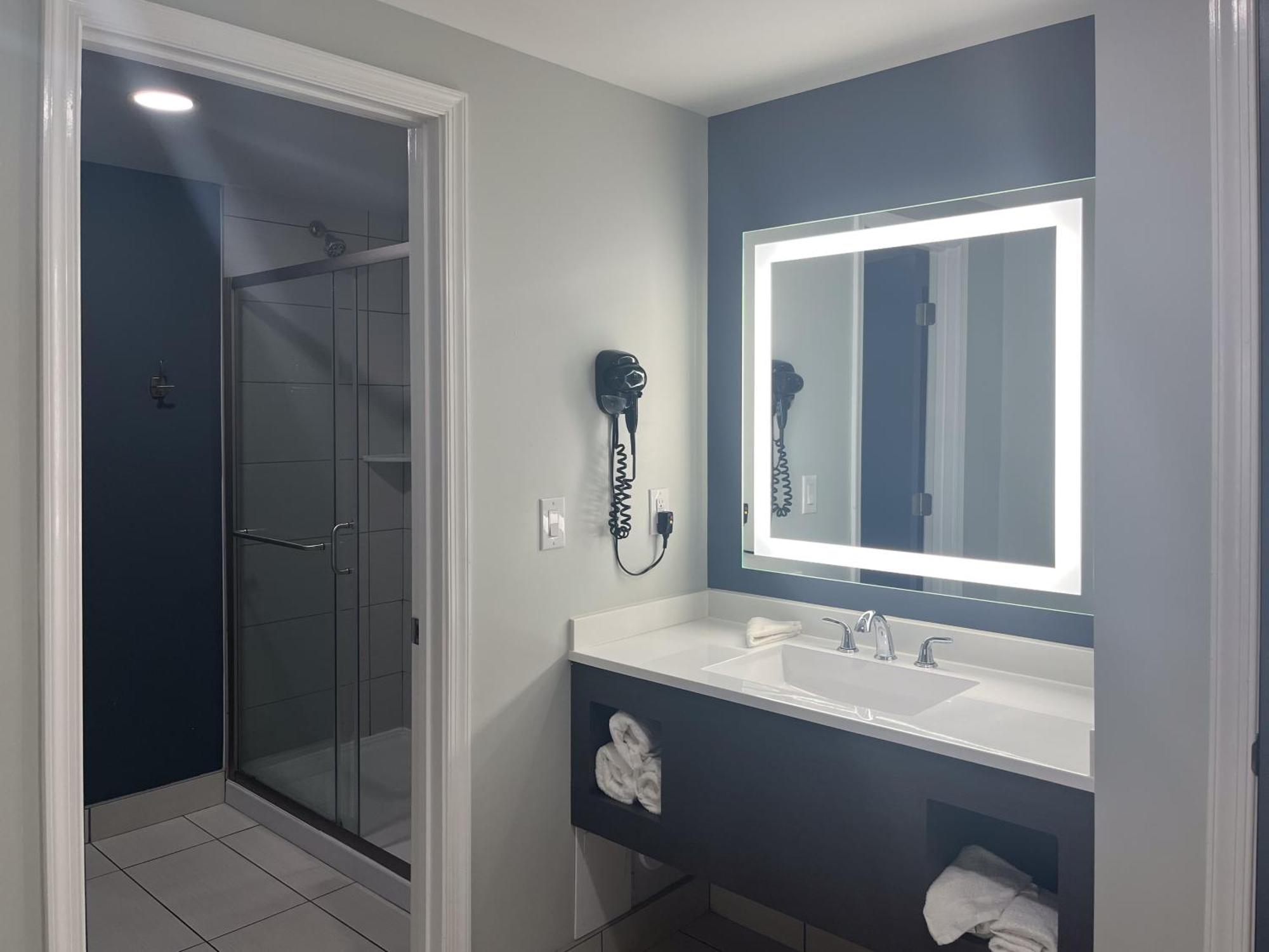 6 Norfolk, Va East Little Creek 2*