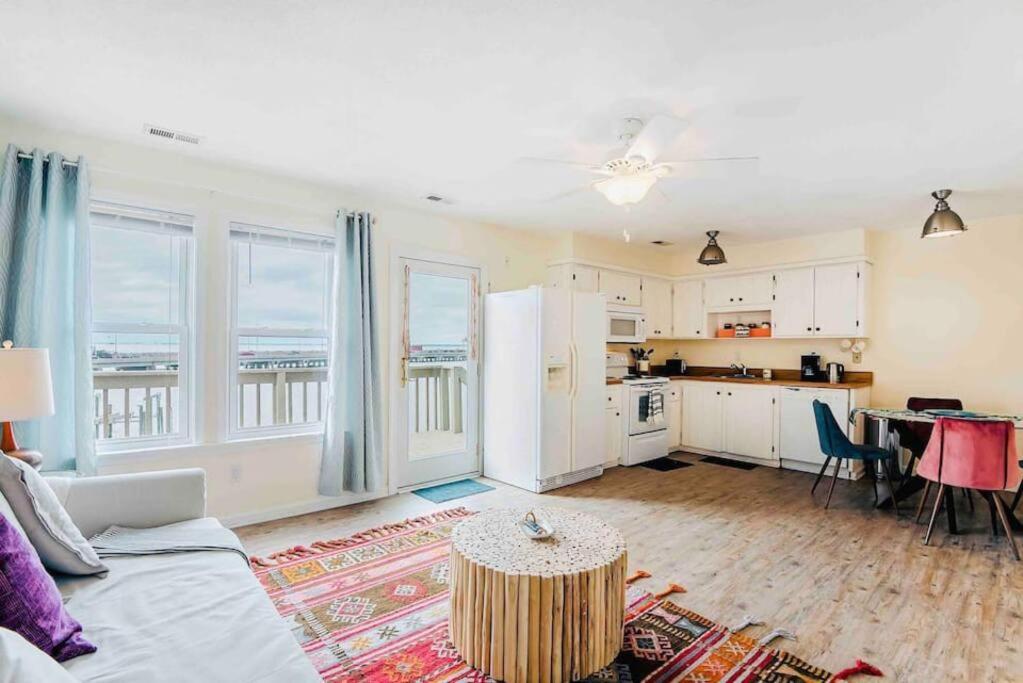Serenity By The Sea Private Pets Welcome Holiday home