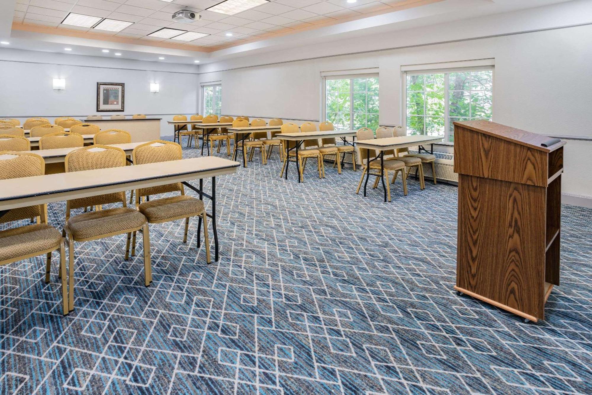 La Quinta & By Wyndham 3* Norfolk
