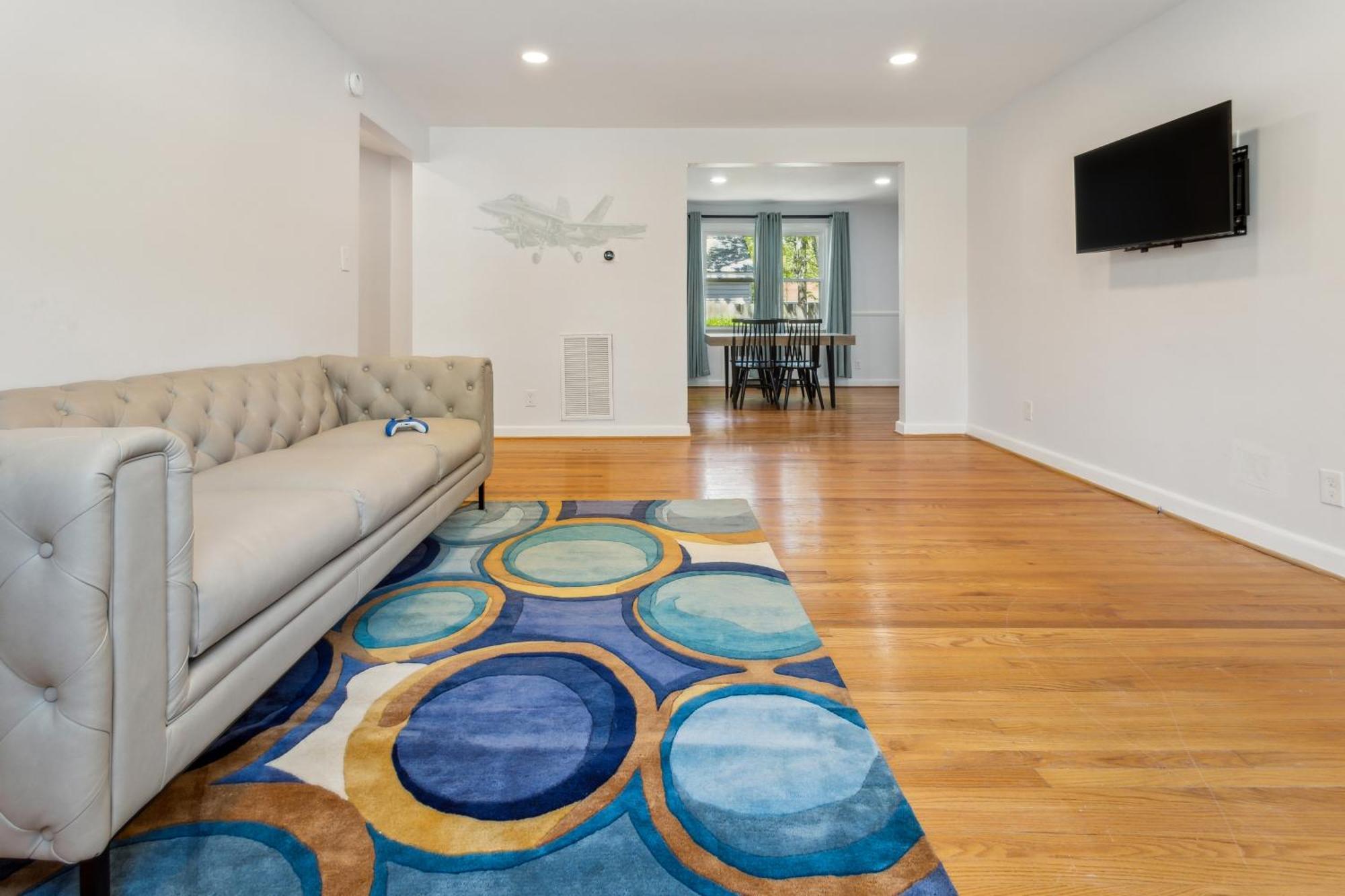 Tog Gun R&r Apartment Norfolk