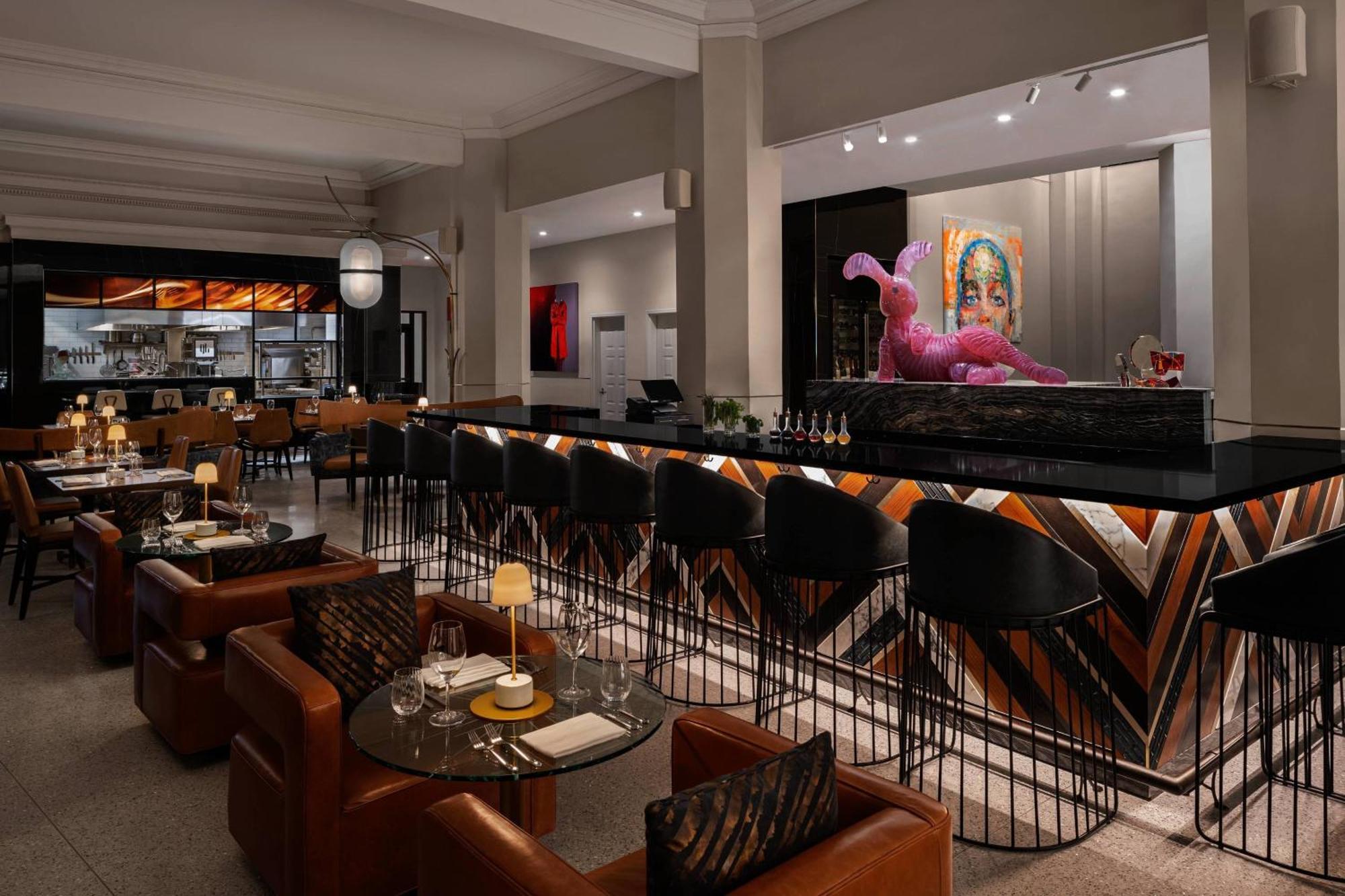 Glass Light & Gallery, Autograph Collection Hotel 4*