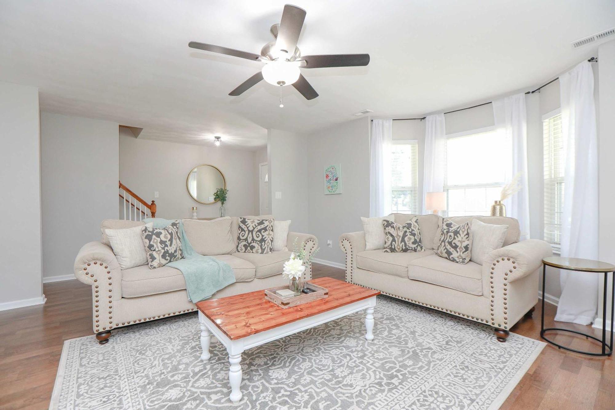 Sojourn Family Sleeps 6 Apartment *