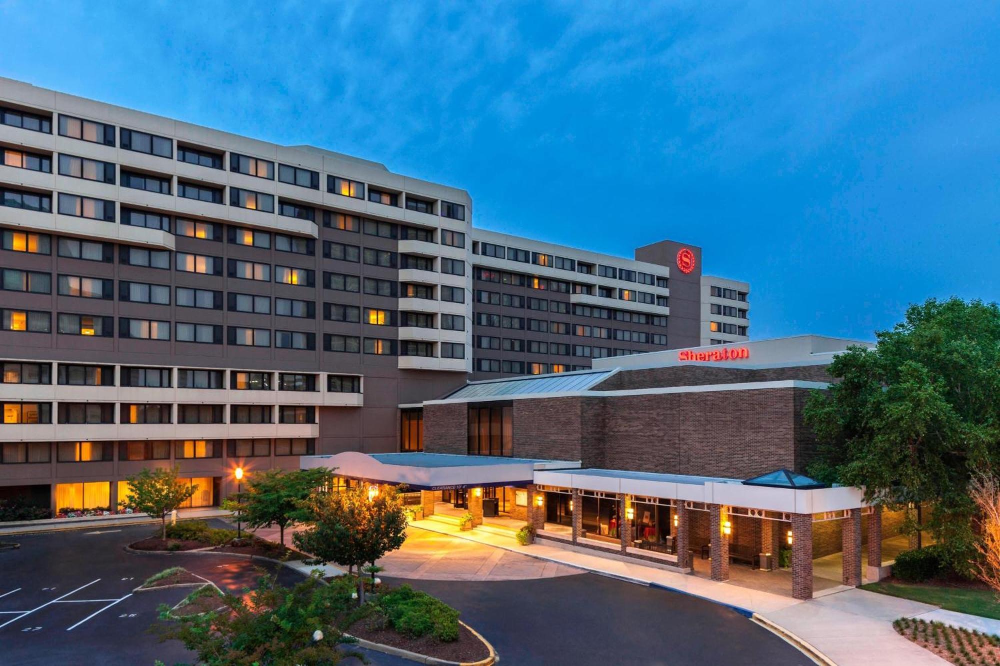 Sheraton Waterside 4* Norfolk