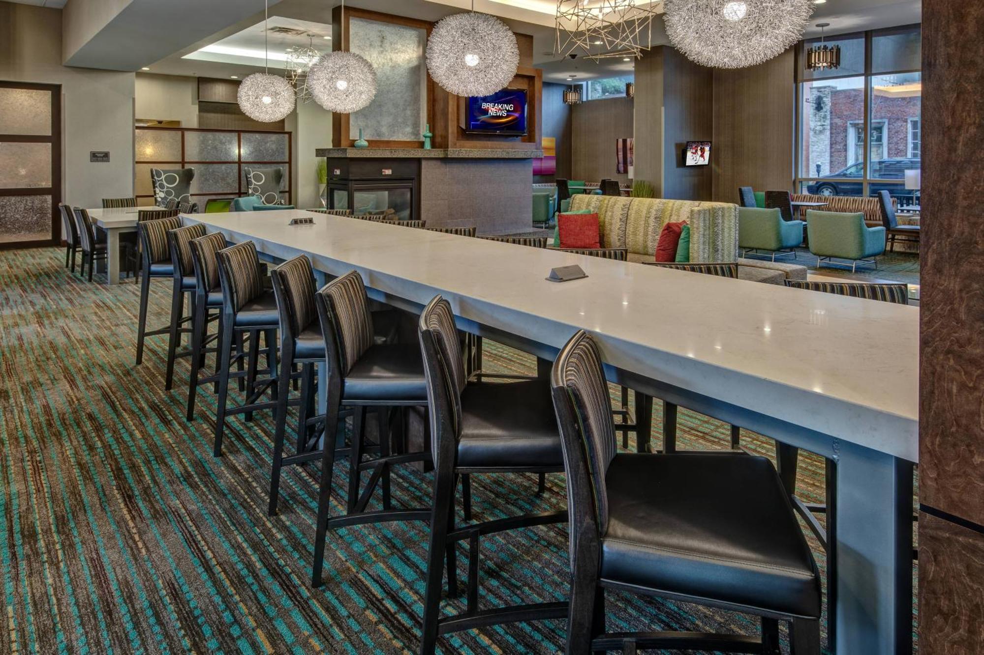 Hotel Downtown