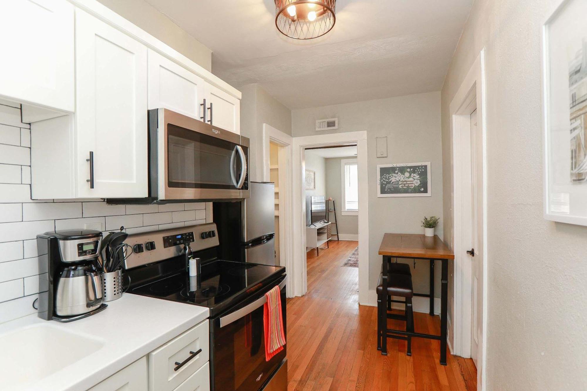 Sojourn At Colley Manor Unit 3 Apartment *