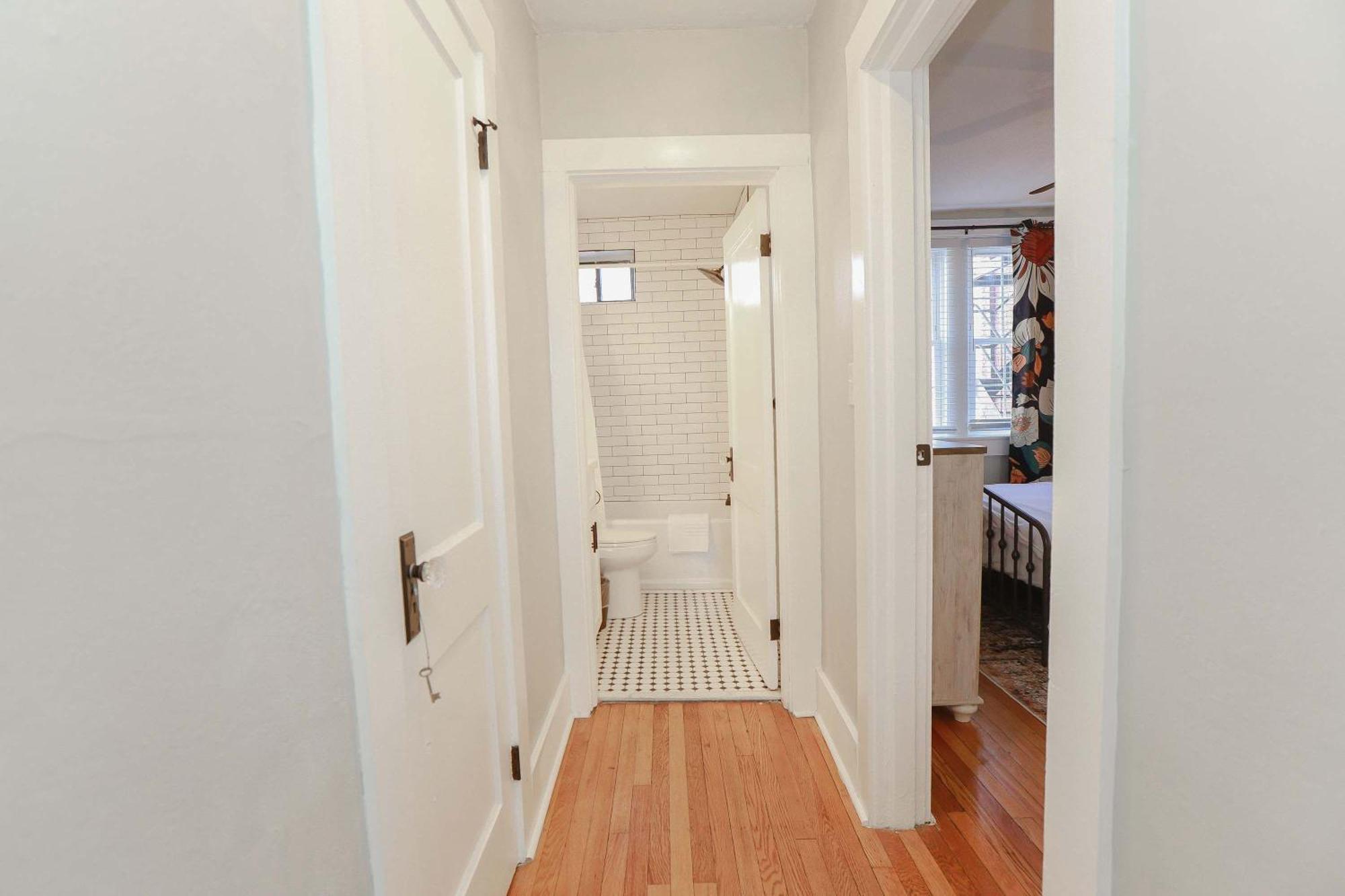 Sojourn At Colley Manor Unit 3 Apartment *