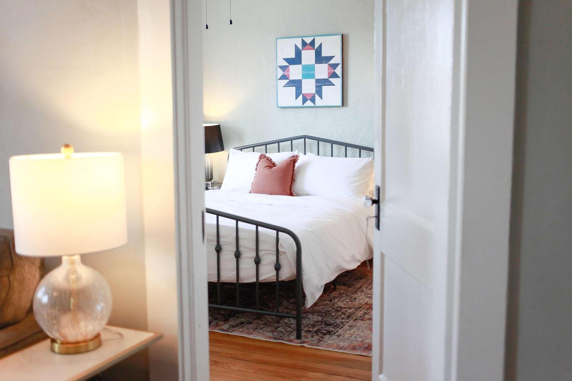 Sojourn At Colley Manor Unit 3 Apartment *
