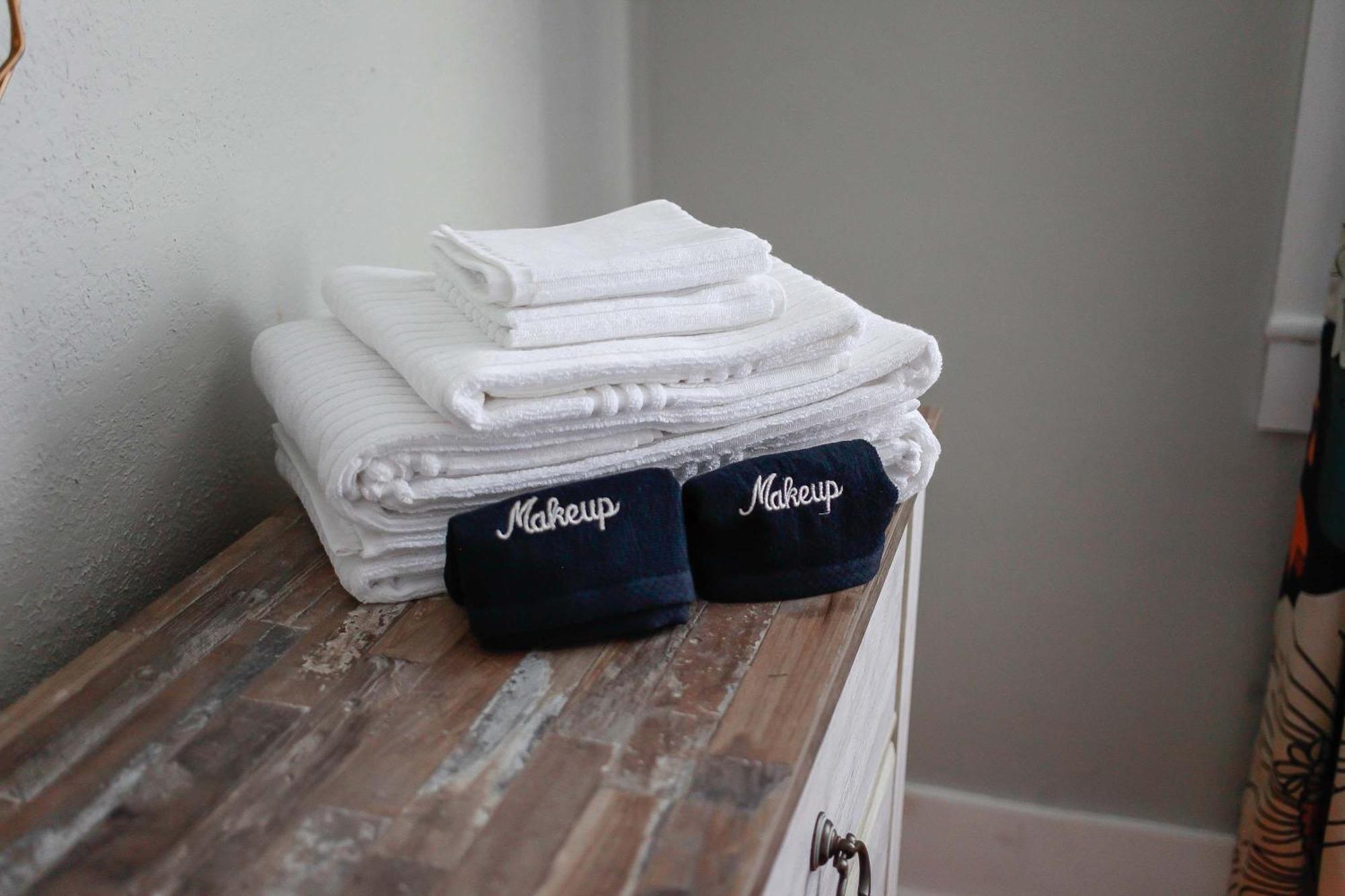 Sojourn At Colley Manor Unit 3 Apartment