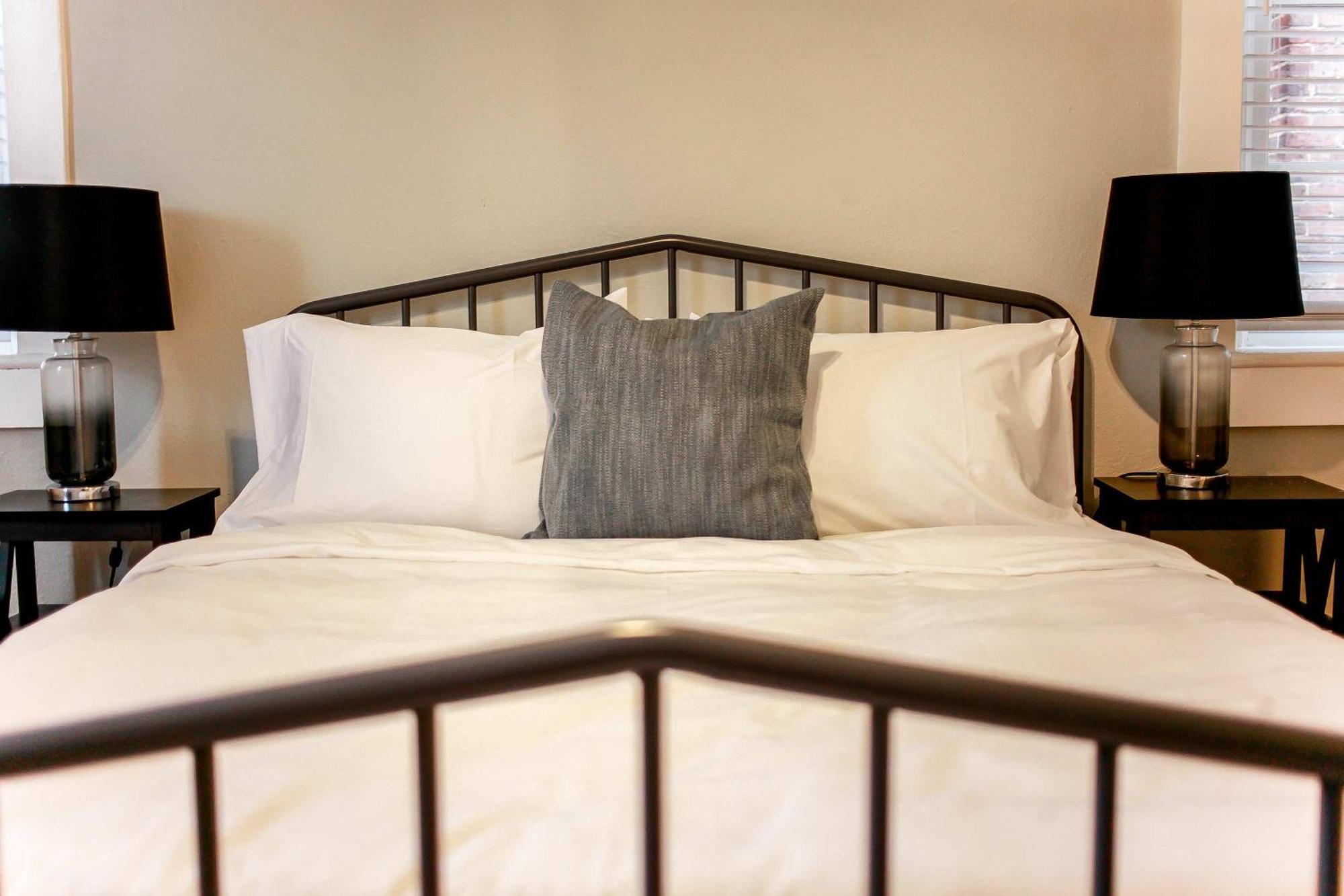 Apartment Sojourn At Colley Manor Unit 2 Sleeps 4 *