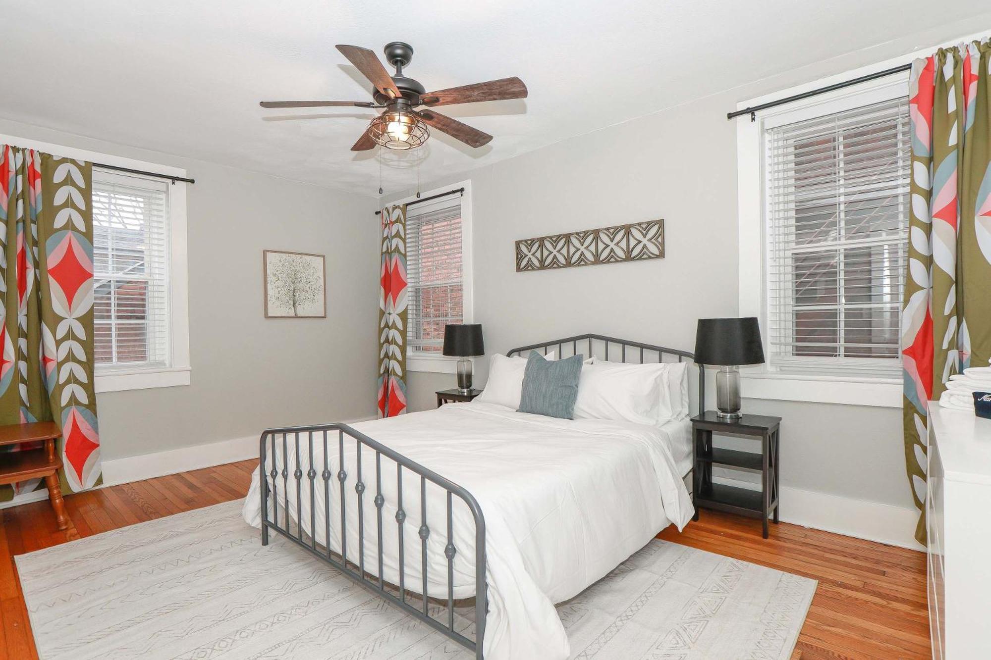 Sojourn At Colley Manor Unit 2 Sleeps 4 Apartment