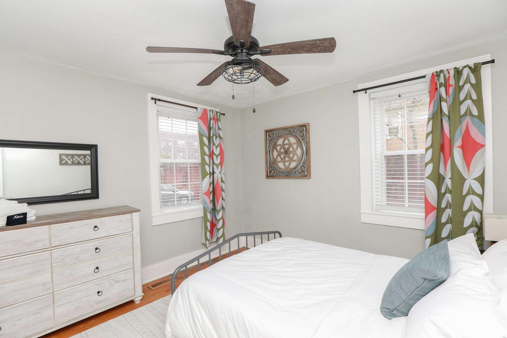 Sojourn At Colley Manor Unit 2 Sleeps 4 Apartment *