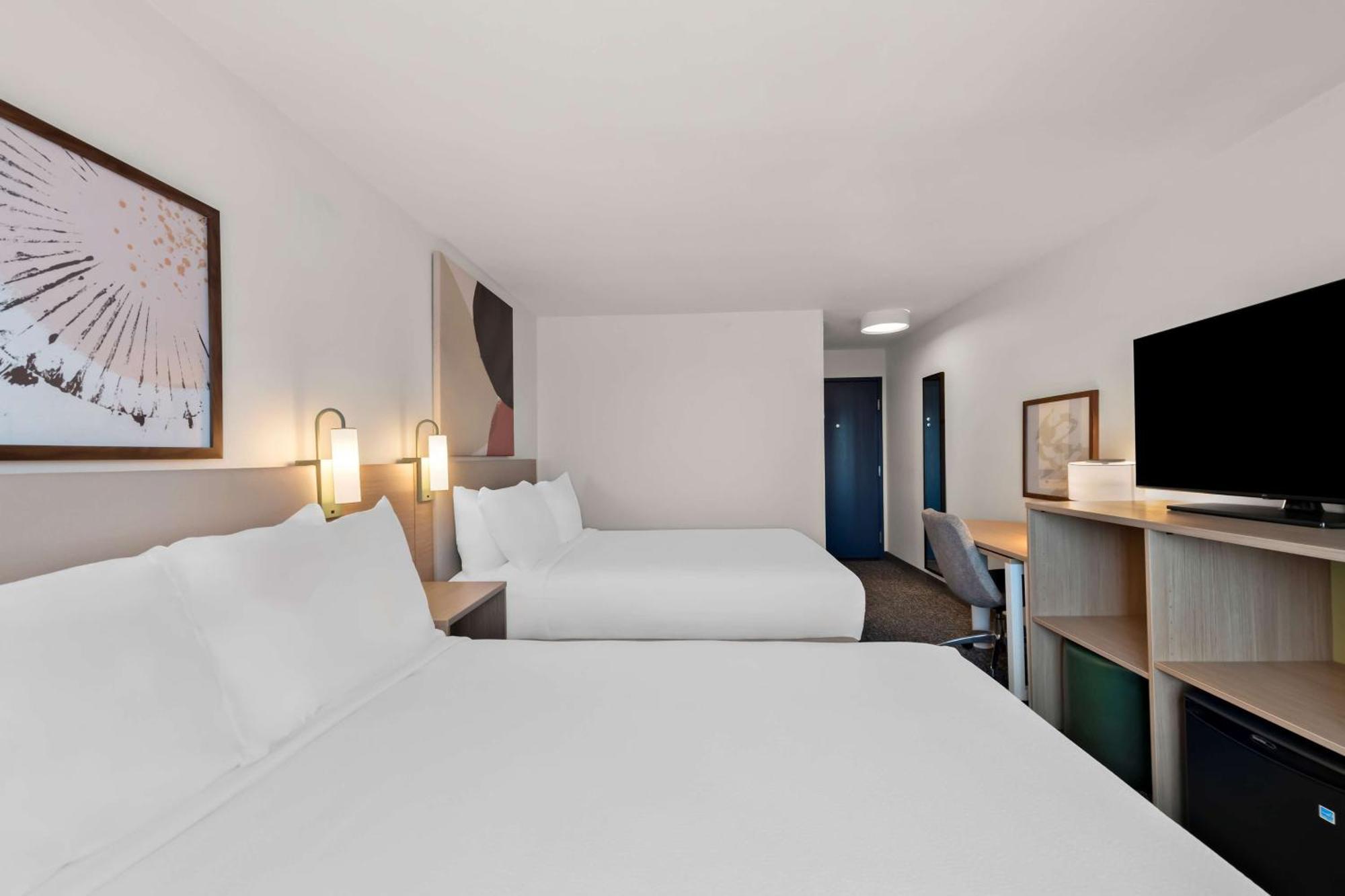 Spark By Hilton 3*