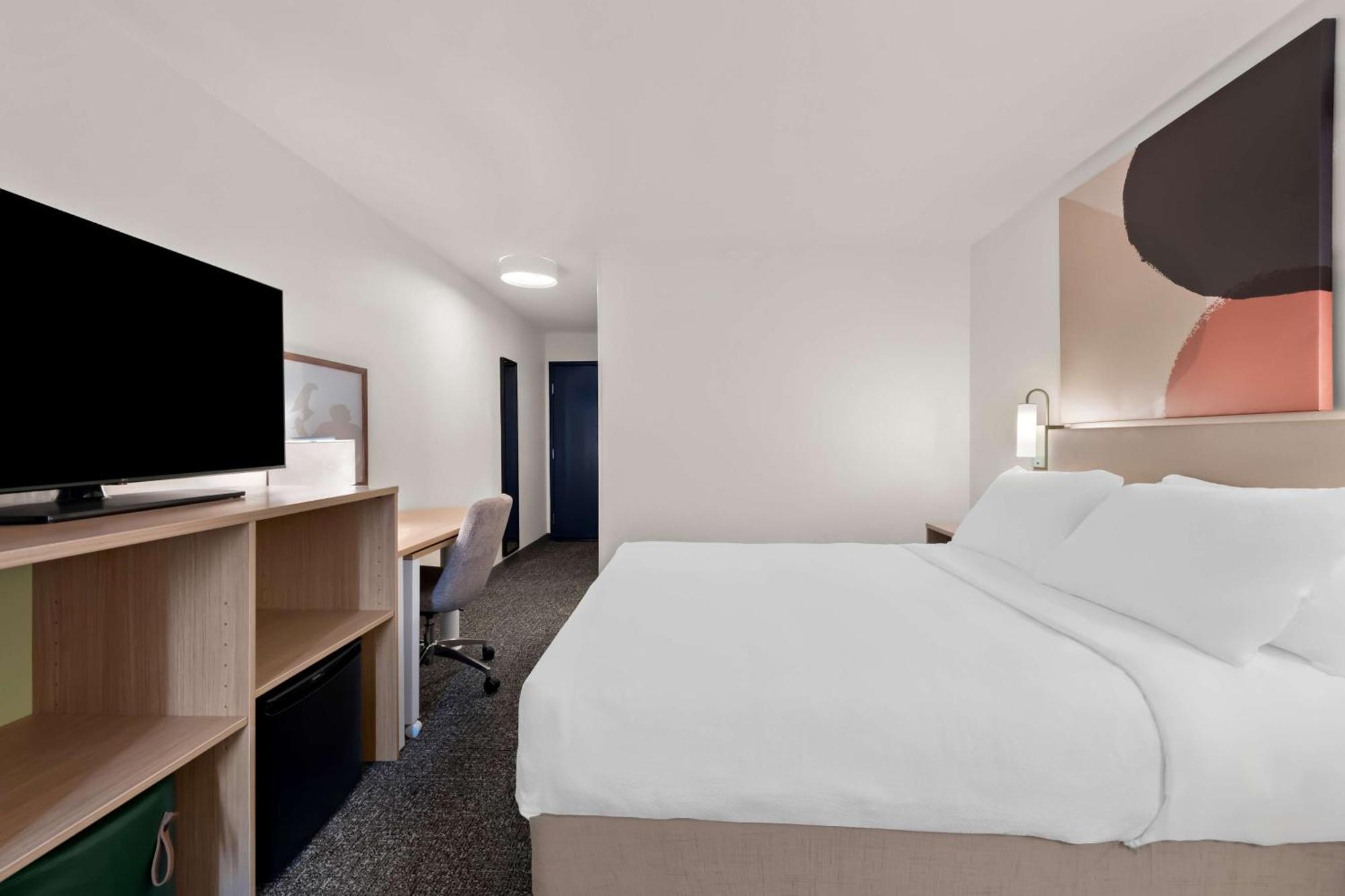 Spark By Hilton Hotel