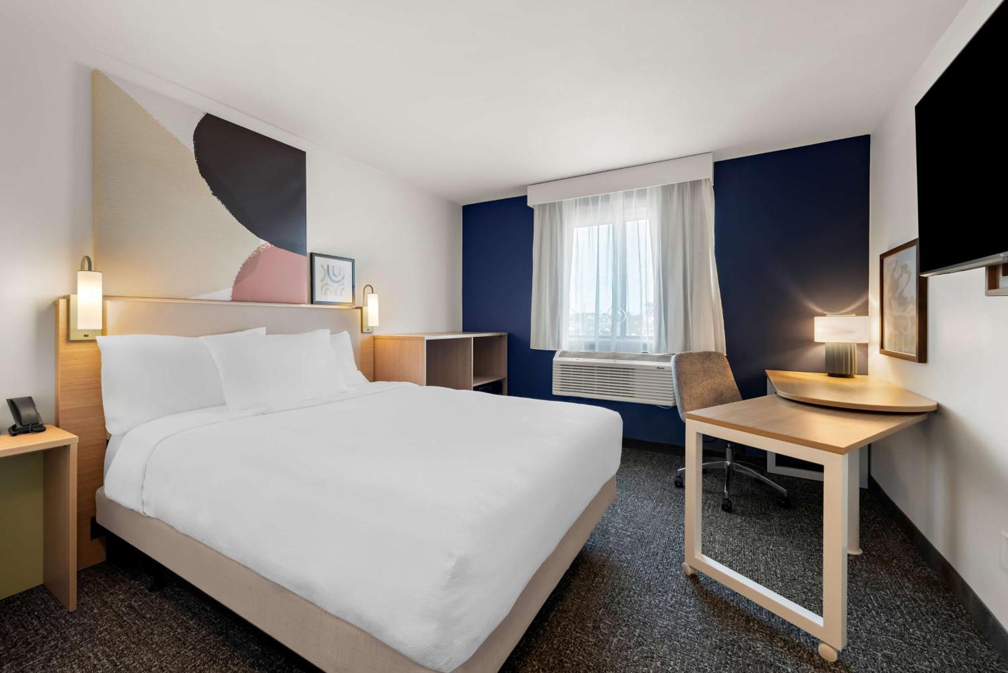 Spark By Hilton 3*