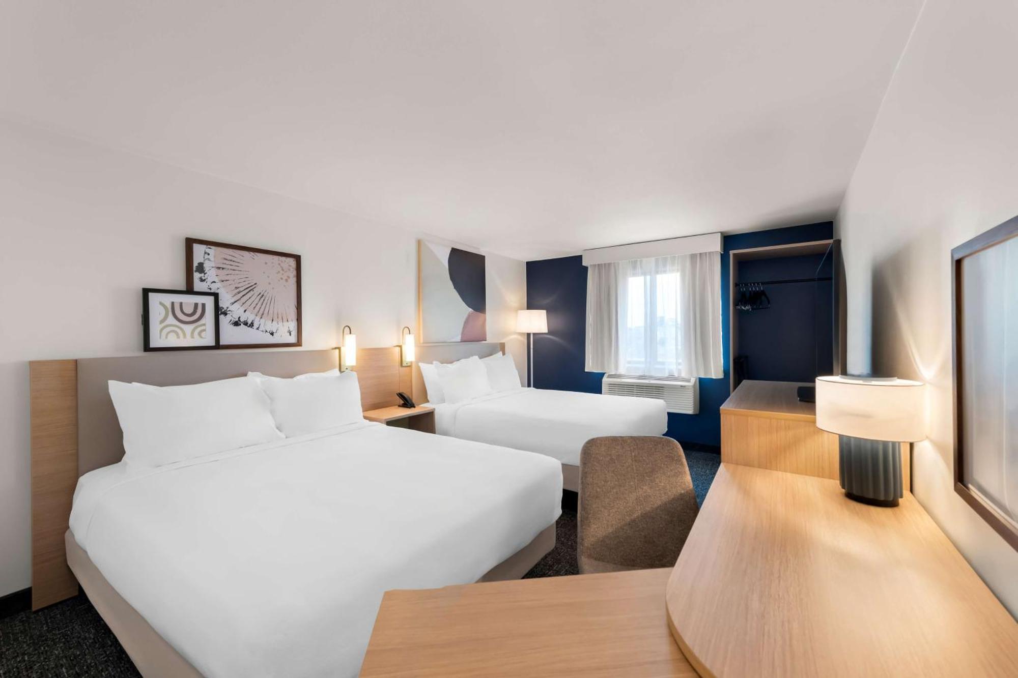 Spark By Hilton Hotel