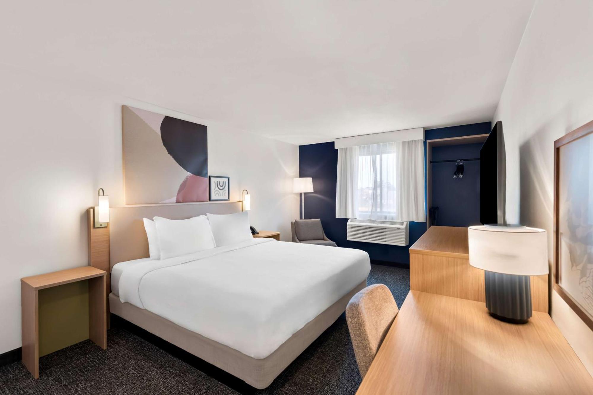 Spark By Hilton 3*