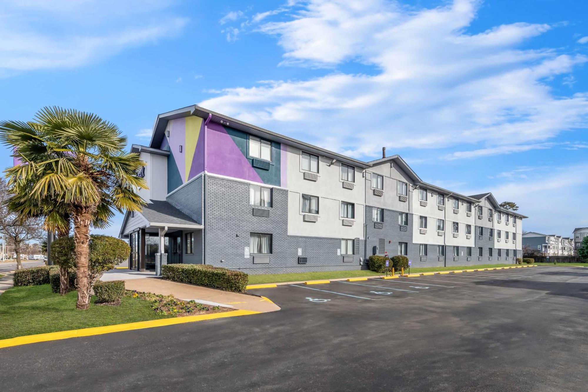 Spark By Hilton 3* Norfolk