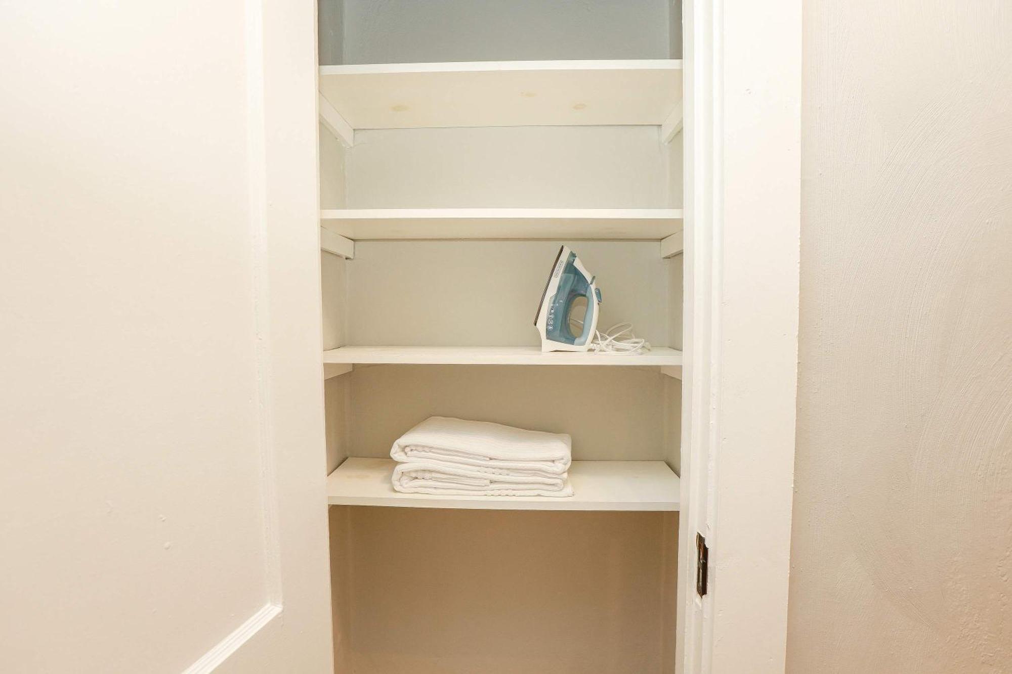 Sojourn At Colley Manor Unit 4 Apartment *
