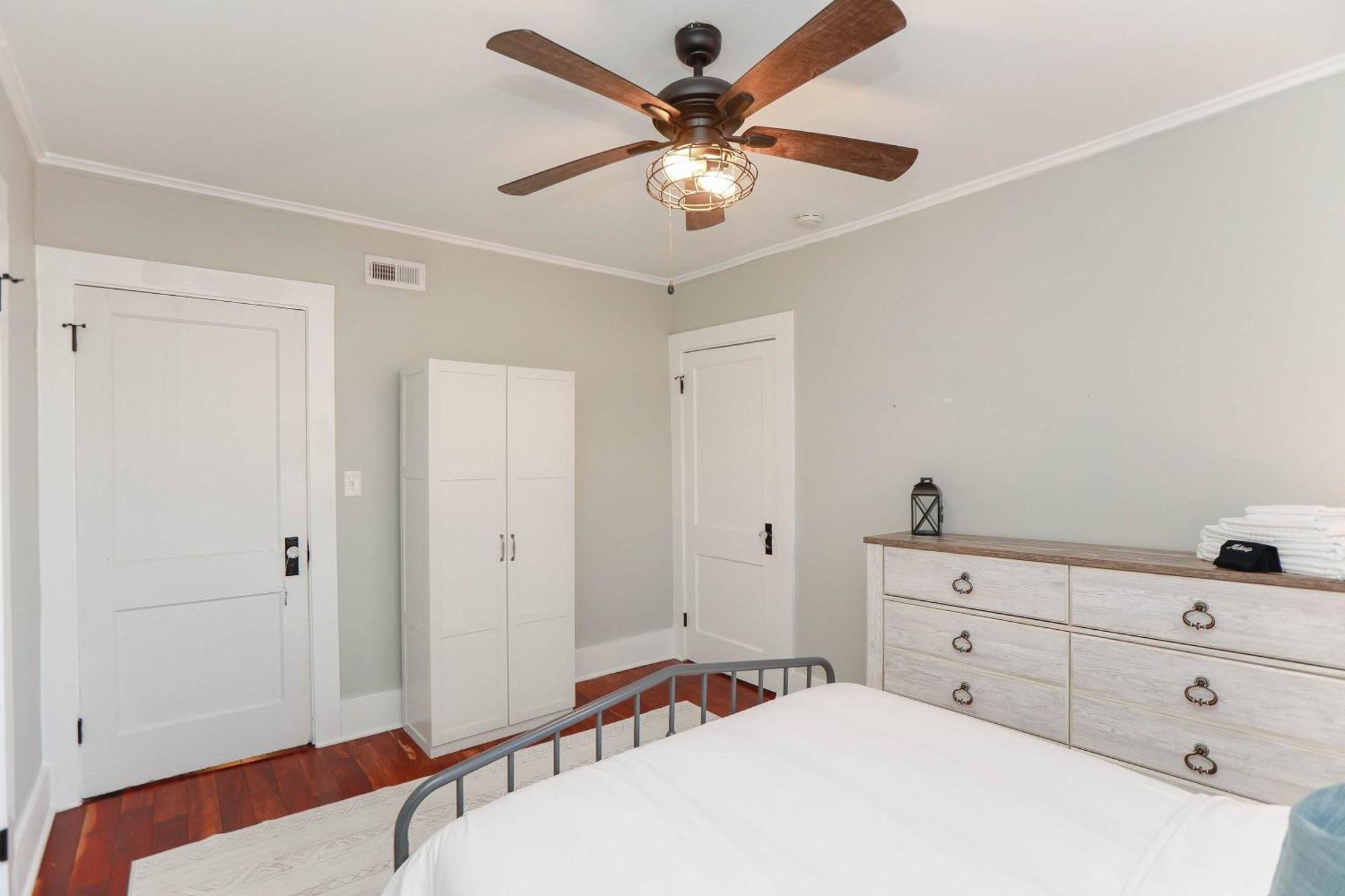 Apartment Sojourn At Colley Manor *