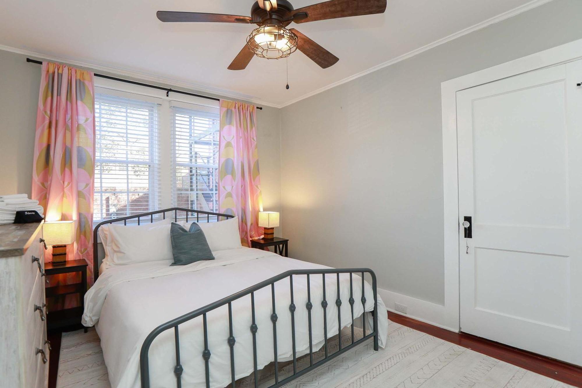 Apartment Sojourn At Colley Manor