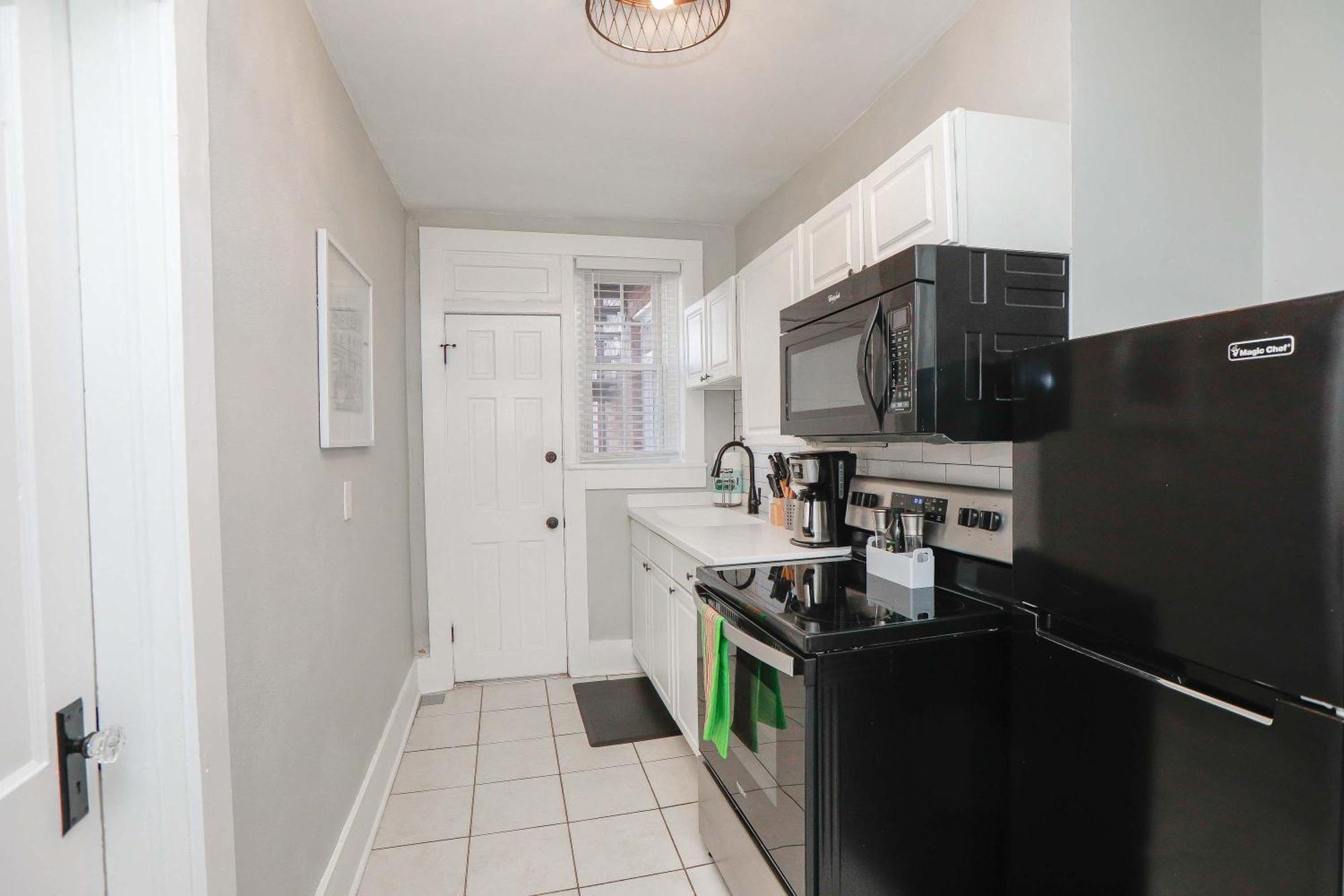 Apartment Sojourn At Colley Manor *
