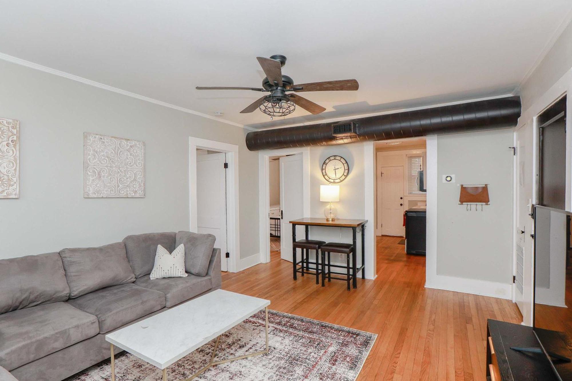 Sojourn At Colley Manor Unit 5 Sleeps 4 Apartment *