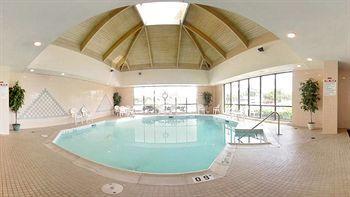 Hotel Econo Naval Station