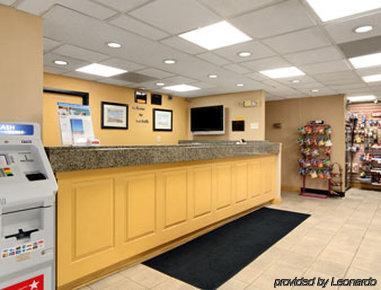 Days By Wyndham Airport Norfolk