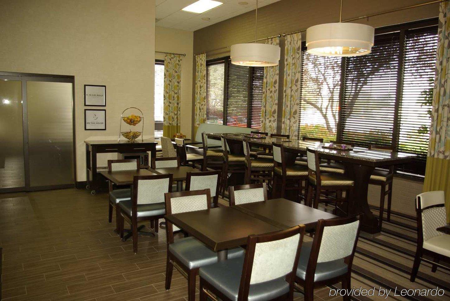 Hotel Hampton Norfolk-naval Base 3*