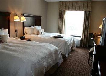 Hotel Hampton & Norfolk-airport 3*