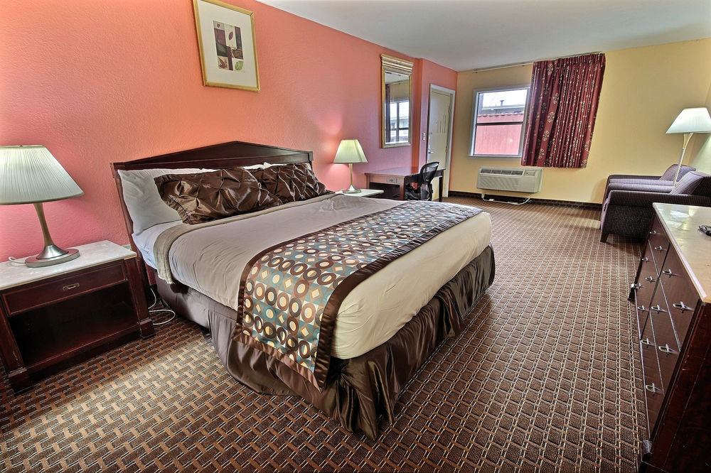 Lodge Econo At Military Circle Norfolk