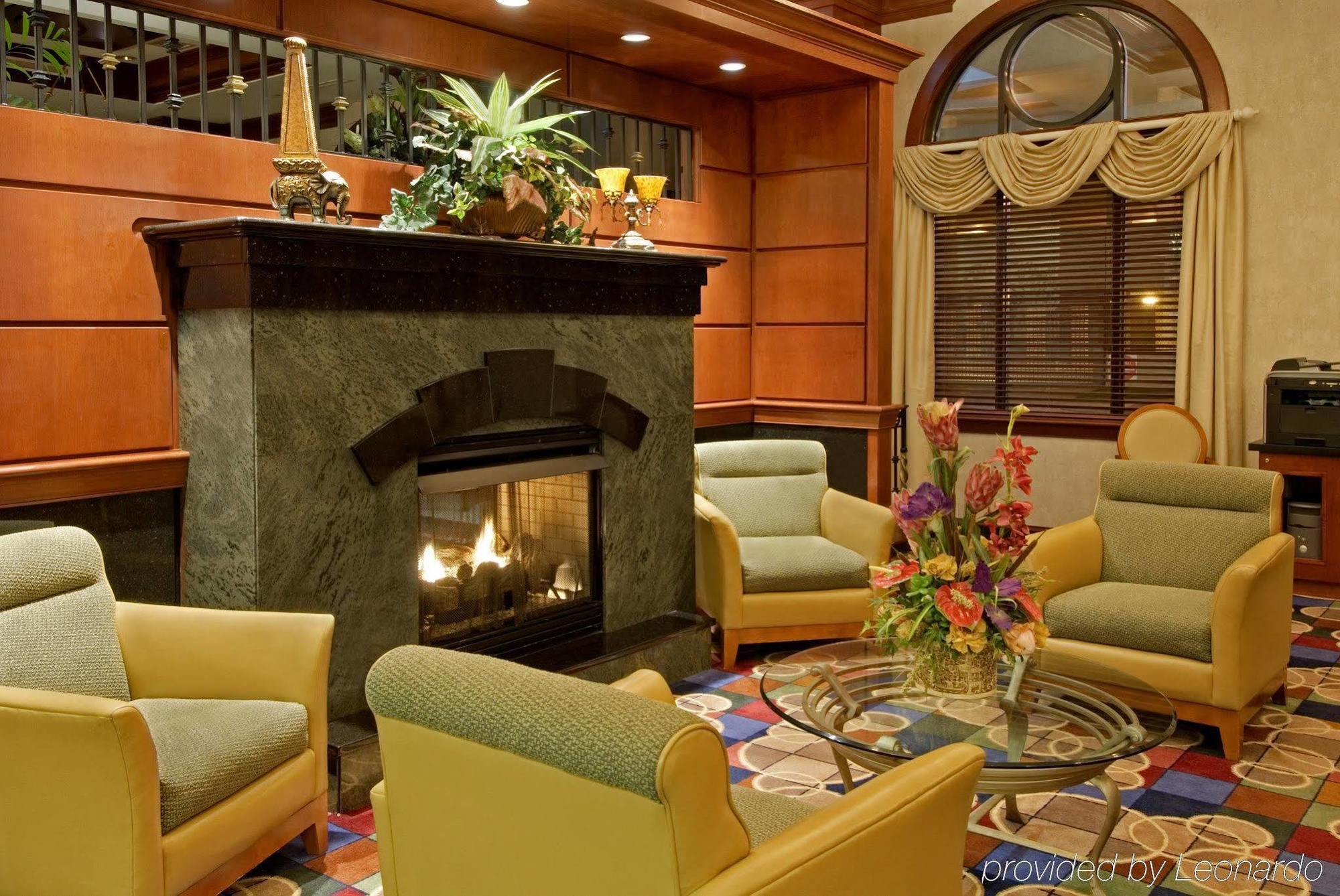 Courtyard By Marriott Downtown Hotel 3*