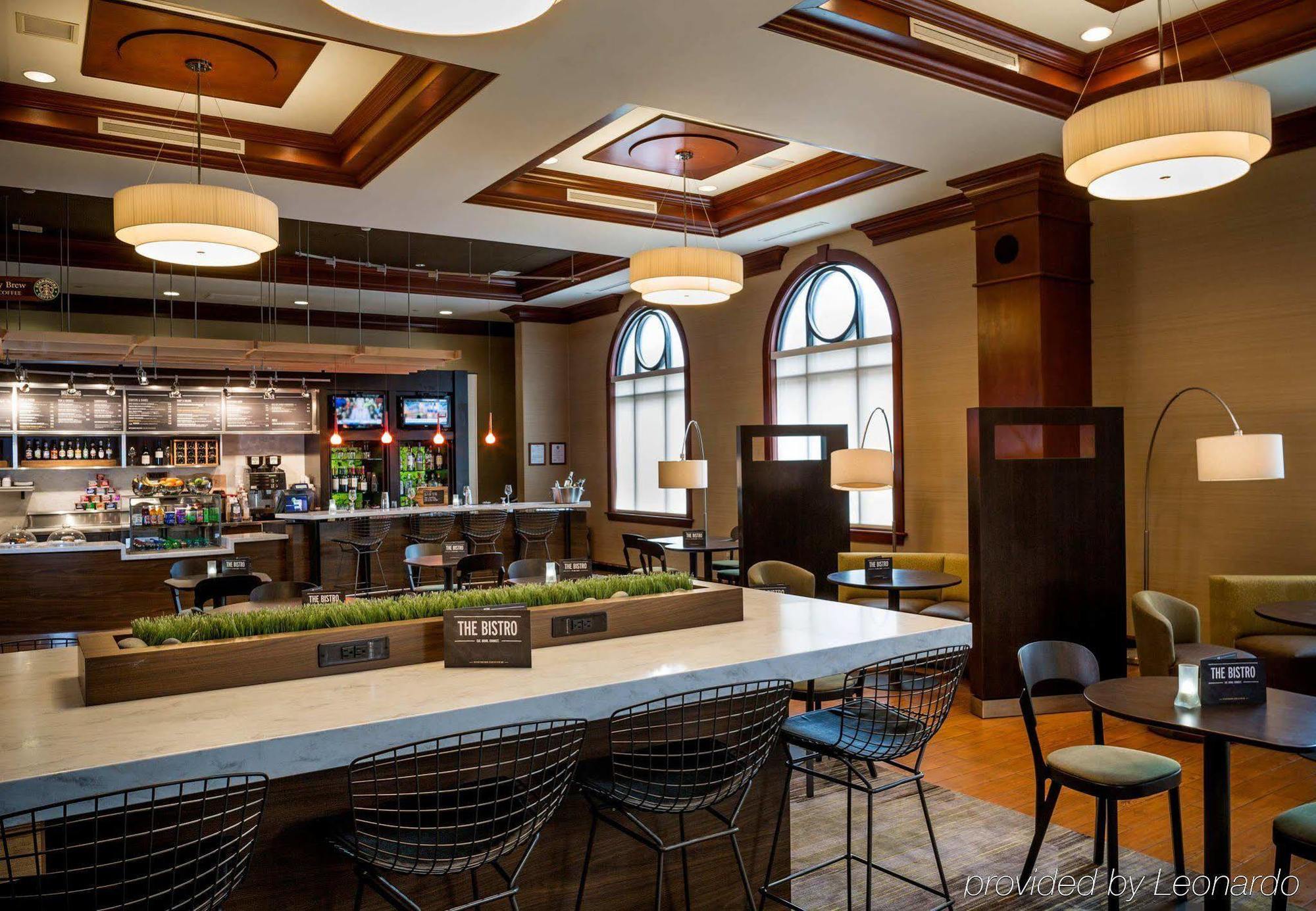 Courtyard By Marriott Downtown 3*