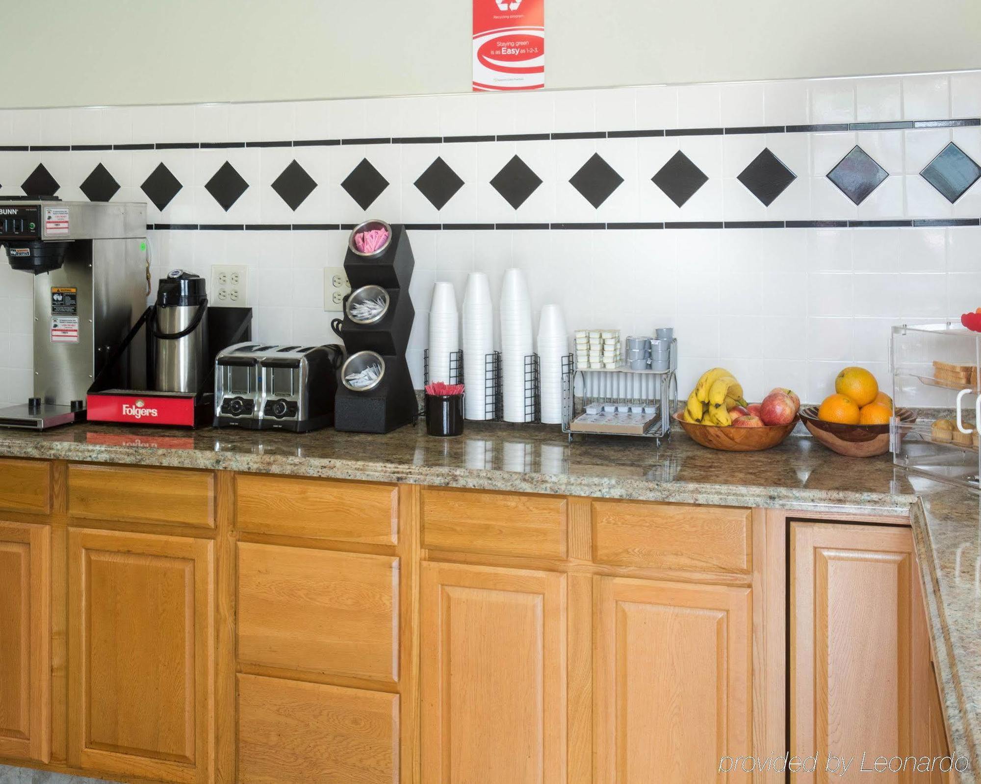 Econo Airport Hotel Norfolk