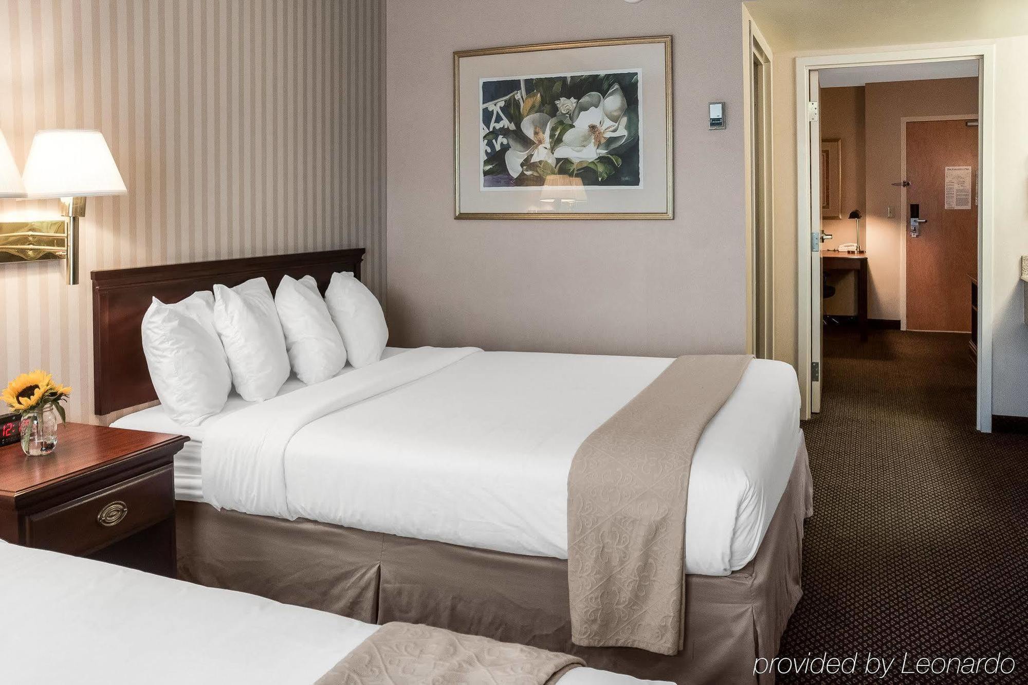 Hotel Quality Wright - Airport 3*