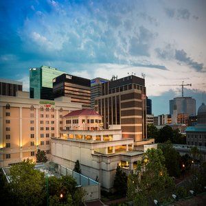 Courtyard By Marriott Downtown