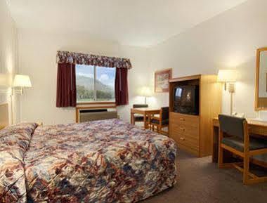 Motel Days By Wyndham Airport 2*
