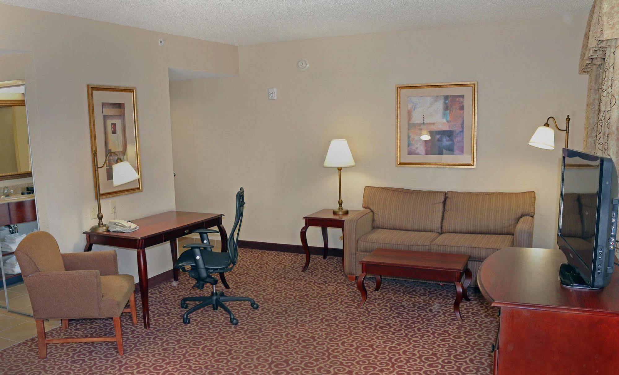 Hampton & Norfolk-airport Hotel