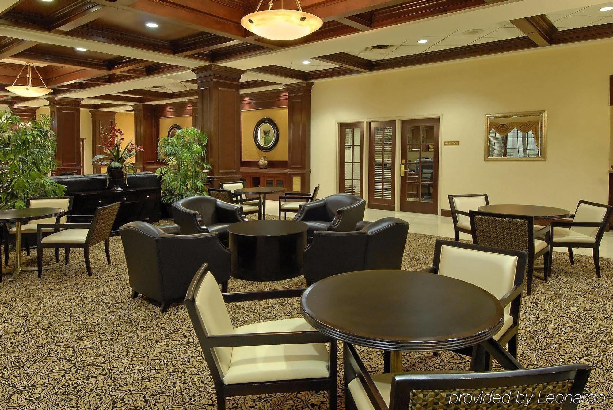 Hotel Delta By Marriott Airport