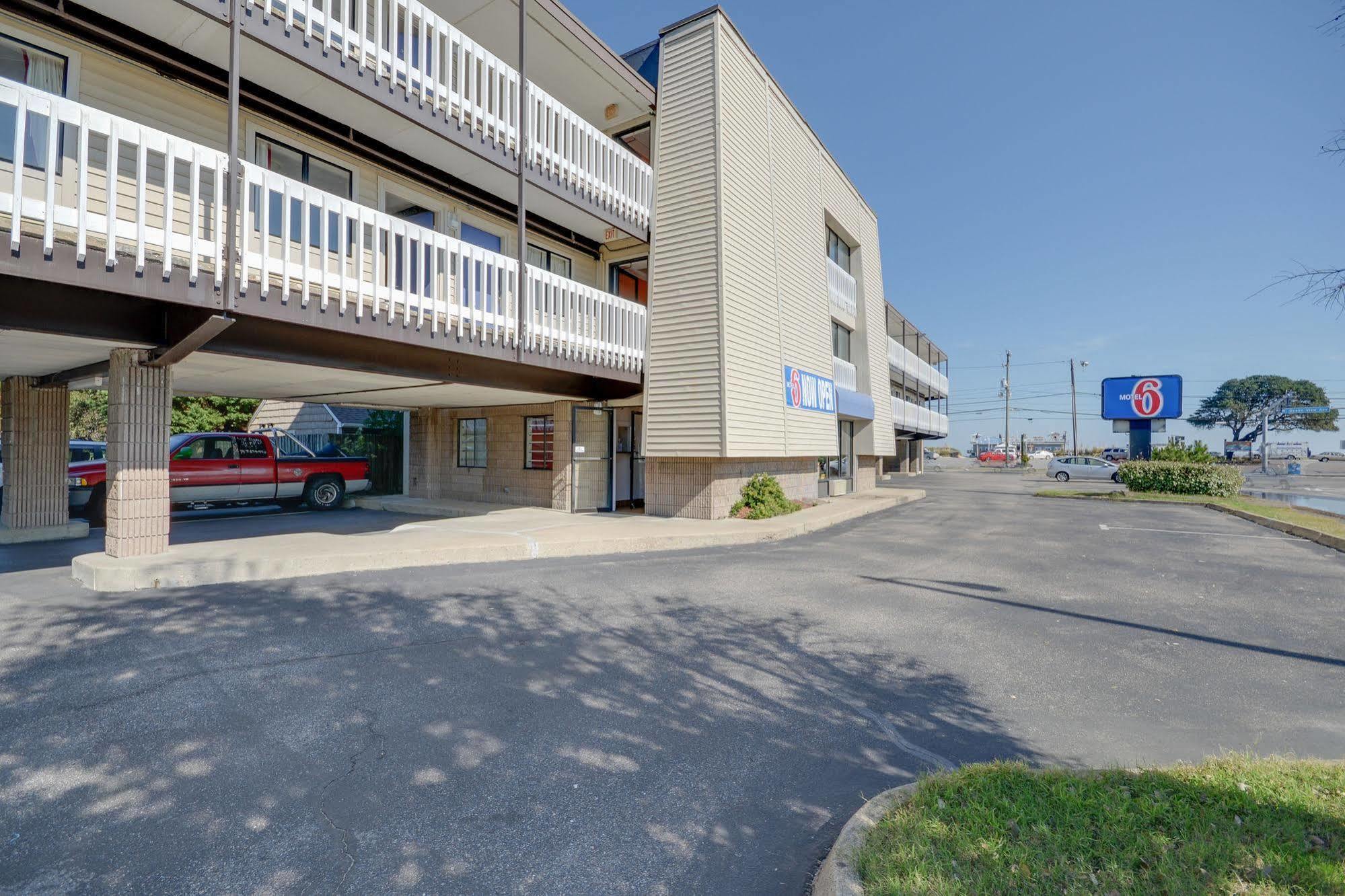 Hotel Budget Inn-norfolk, Va - Oceanview 2*