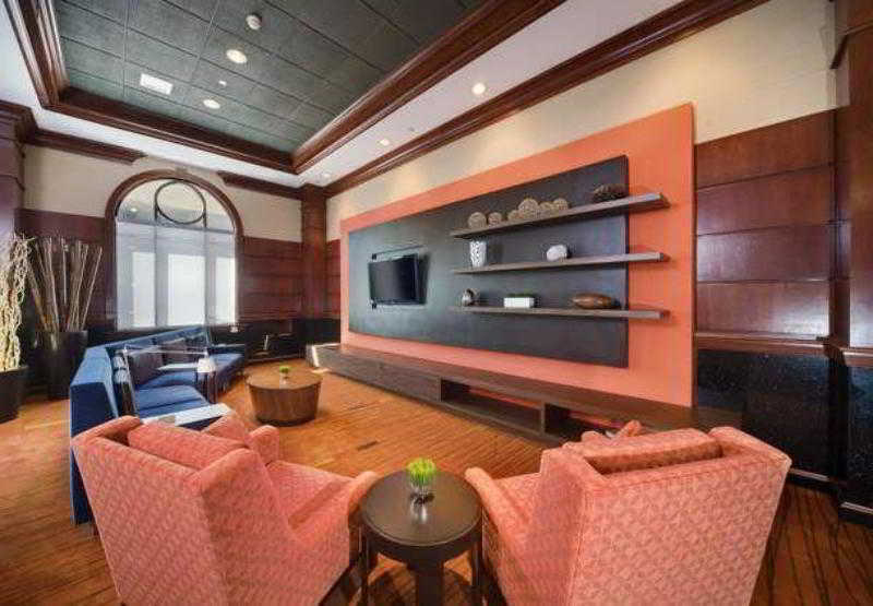 Courtyard By Marriott Downtown Norfolk