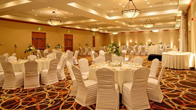 Hotel Doubletree By Hilton Airport 4*