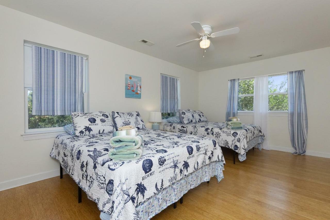Holiday home Harbor Delight On The Bay - Private Sandy Beach! Norfolk