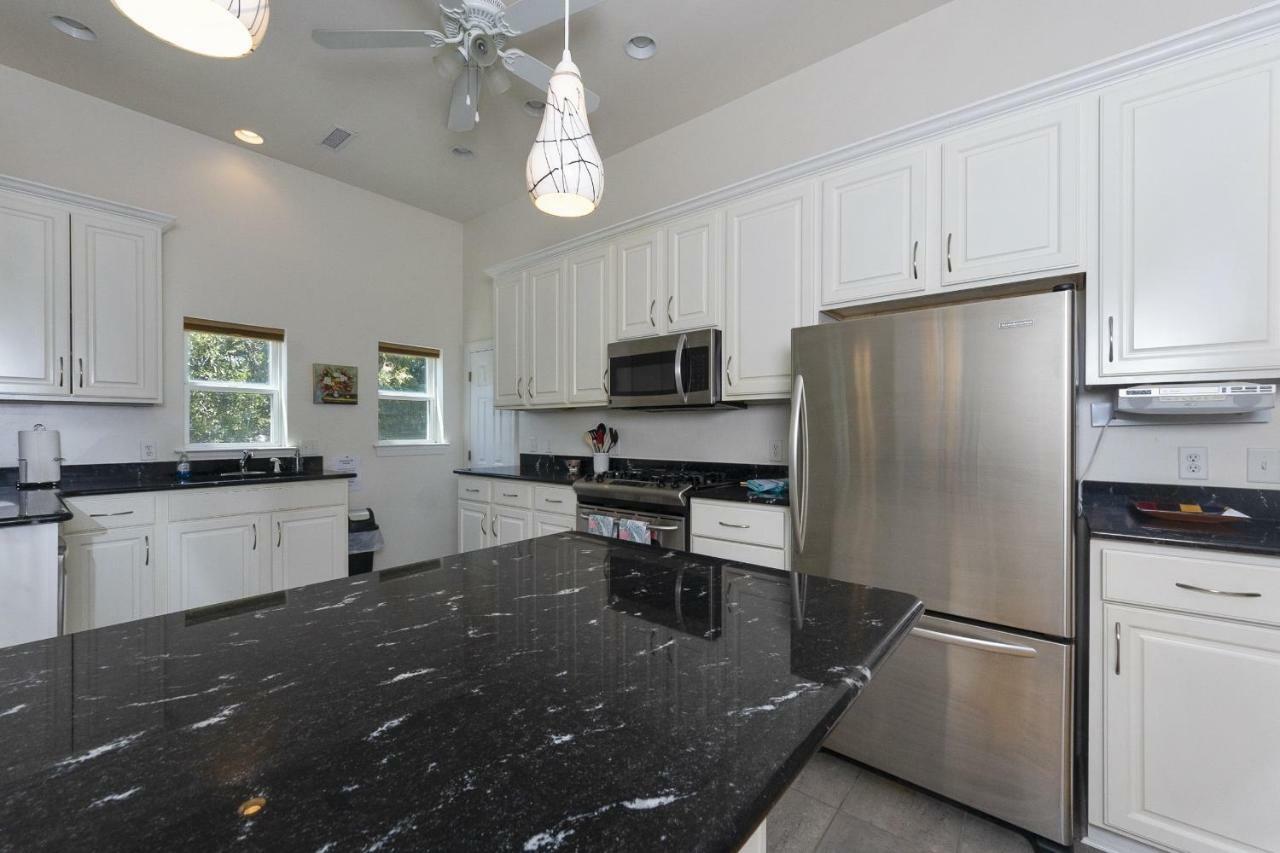 Harbor Delight On The Bay - Private Sandy Beach! Holiday home