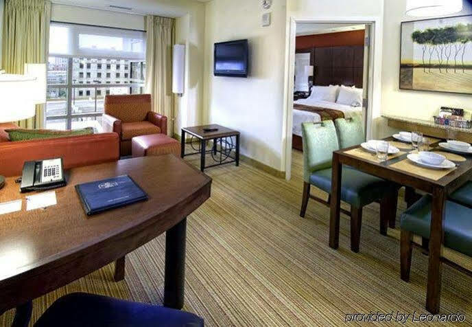 Hotel Downtown