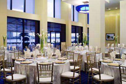 Sheraton Waterside Hotel 4*