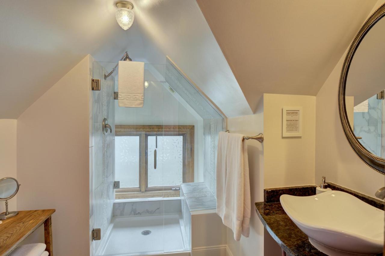 Page House Bed & Breakfast