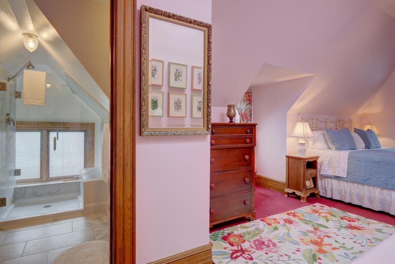 Bed & Breakfast Page House