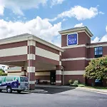 Quality Suites Lake Wright - Norfolk Airport