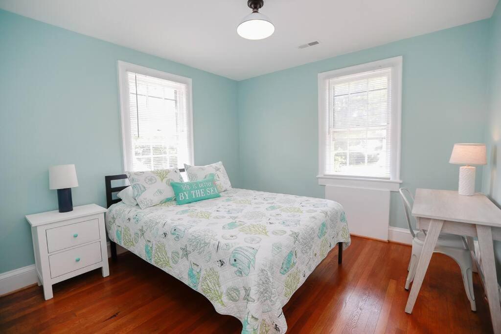Villa Coastal Getaway At Ocean View Norfolk